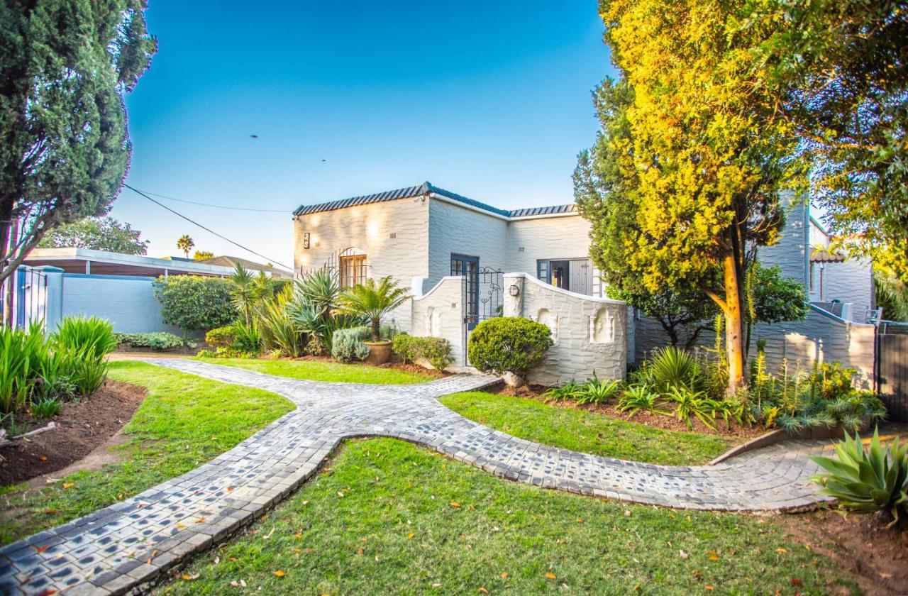 Ferienhaus Luisa: Sun-filled Hidden Gem With Pool.