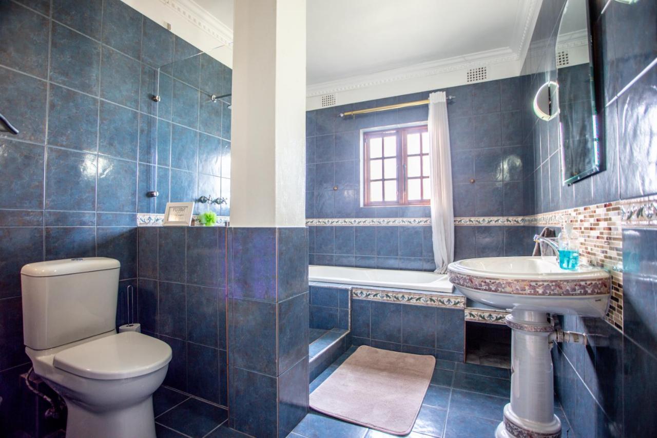 Luisa: Sun-filled Hidden Gem With Pool. Ferienhaus *